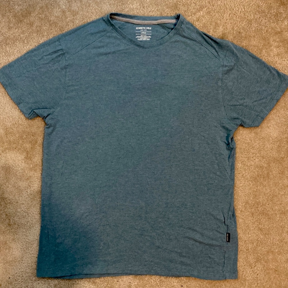 Kenneth Cole classic Tee!
